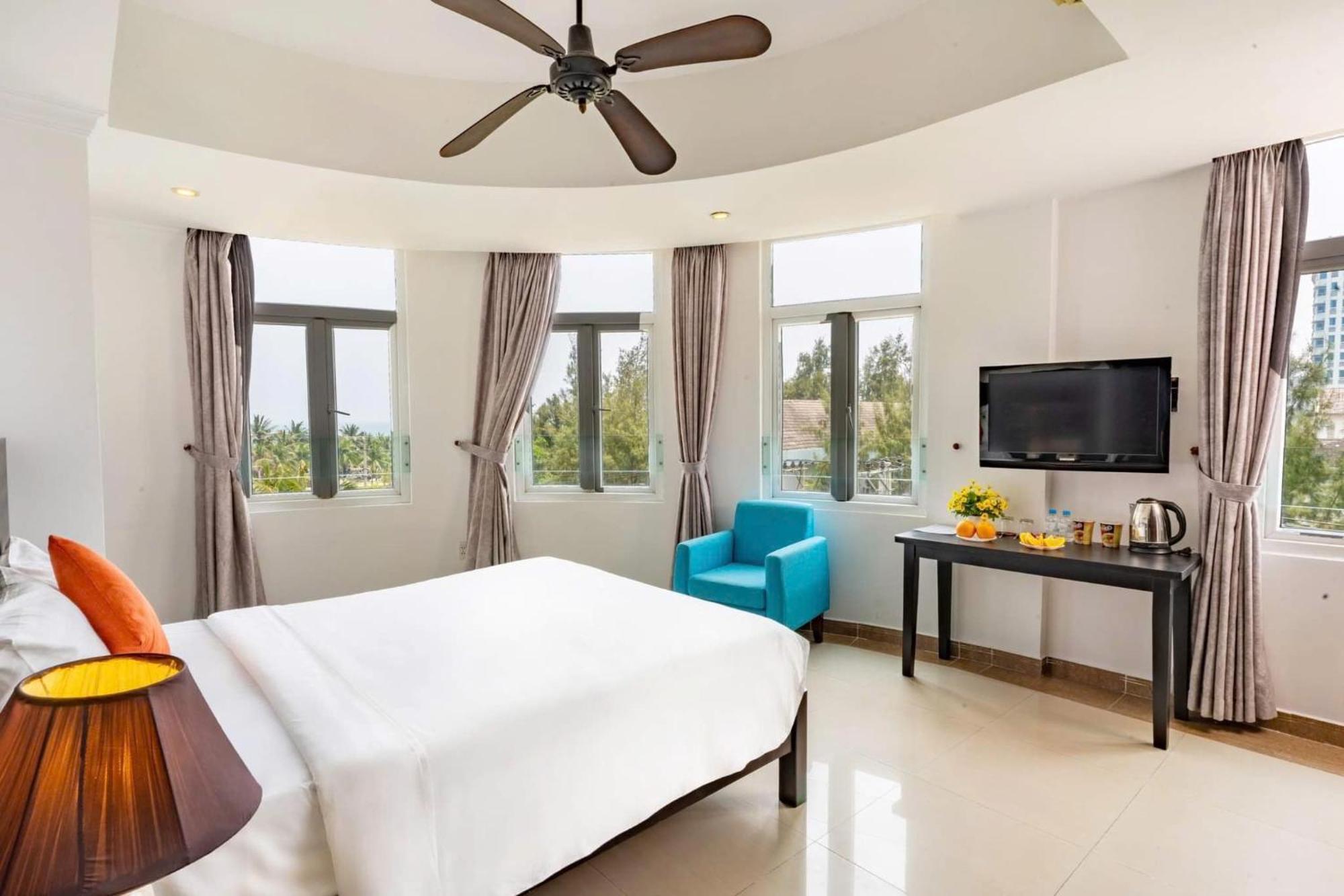 Queen Palace Sea View Hotel Đà Nẵng Exterior foto